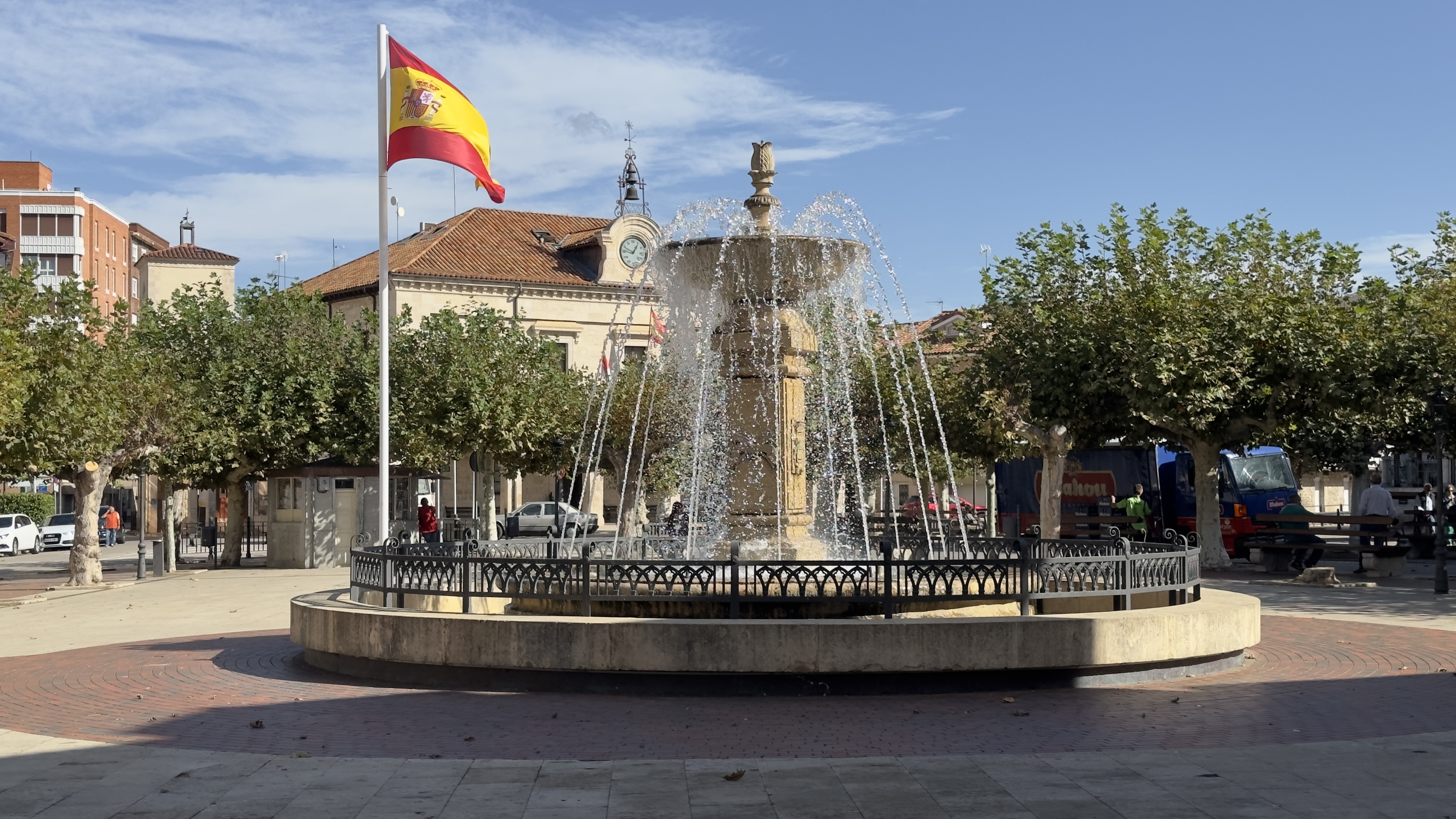 Himno, bandera y escudo de Villarcayo